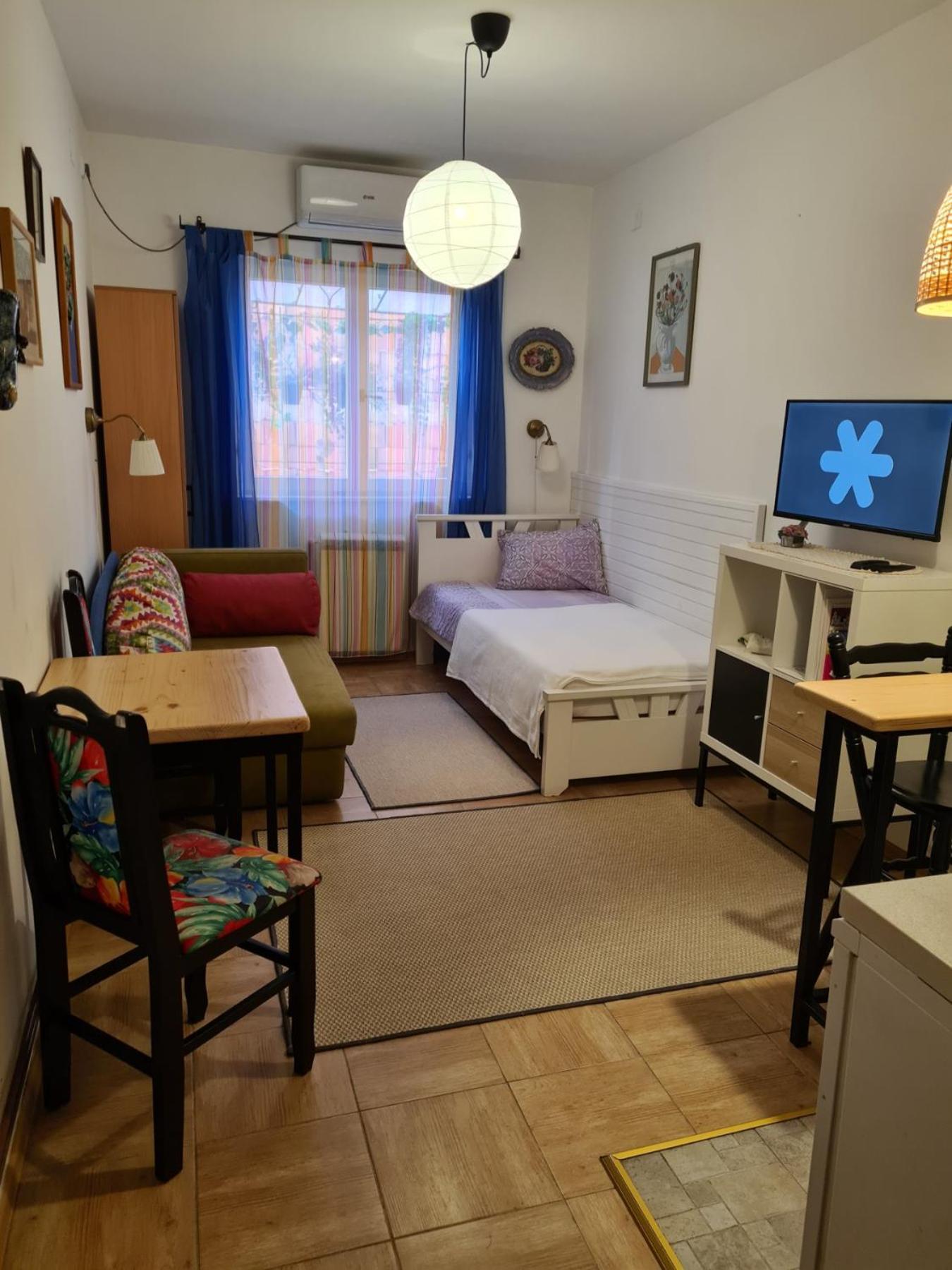 Apartment Studio5, Sa Parkingom, Centar Obrenovca *